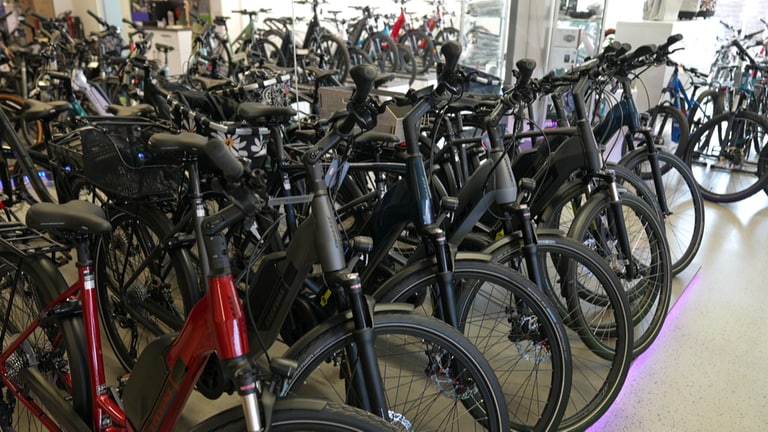 Fahrrad-Boom hält an, große Nachfrage nach E-Bikes